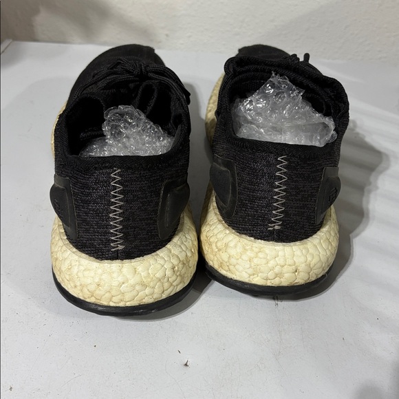 Adidas Pureboost Reigning Champ Size 11 - Picture 5 of 7